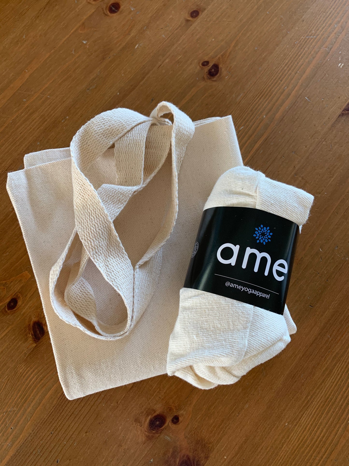 Classic Yoga Short in Hemp + Organic Cotton - Vanilla