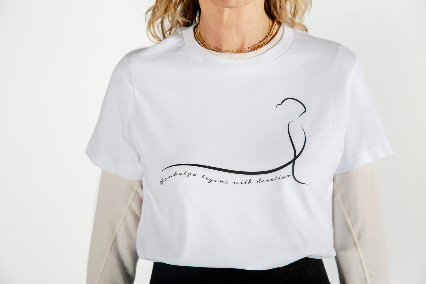 Sankalpa begins with devotion - Crewneck T-shirt