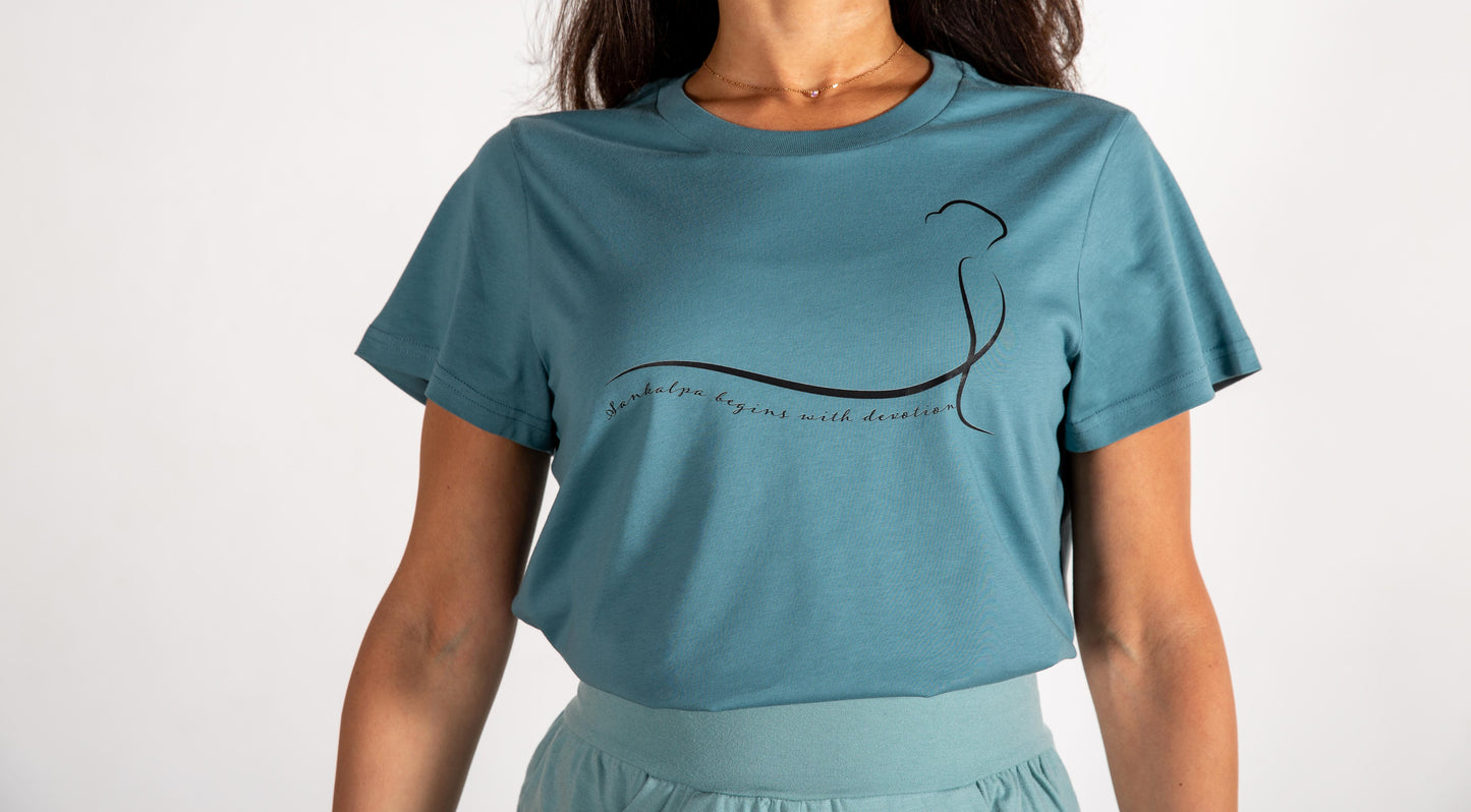 Sankalpa begins with devotion - Crewneck T-shirt
