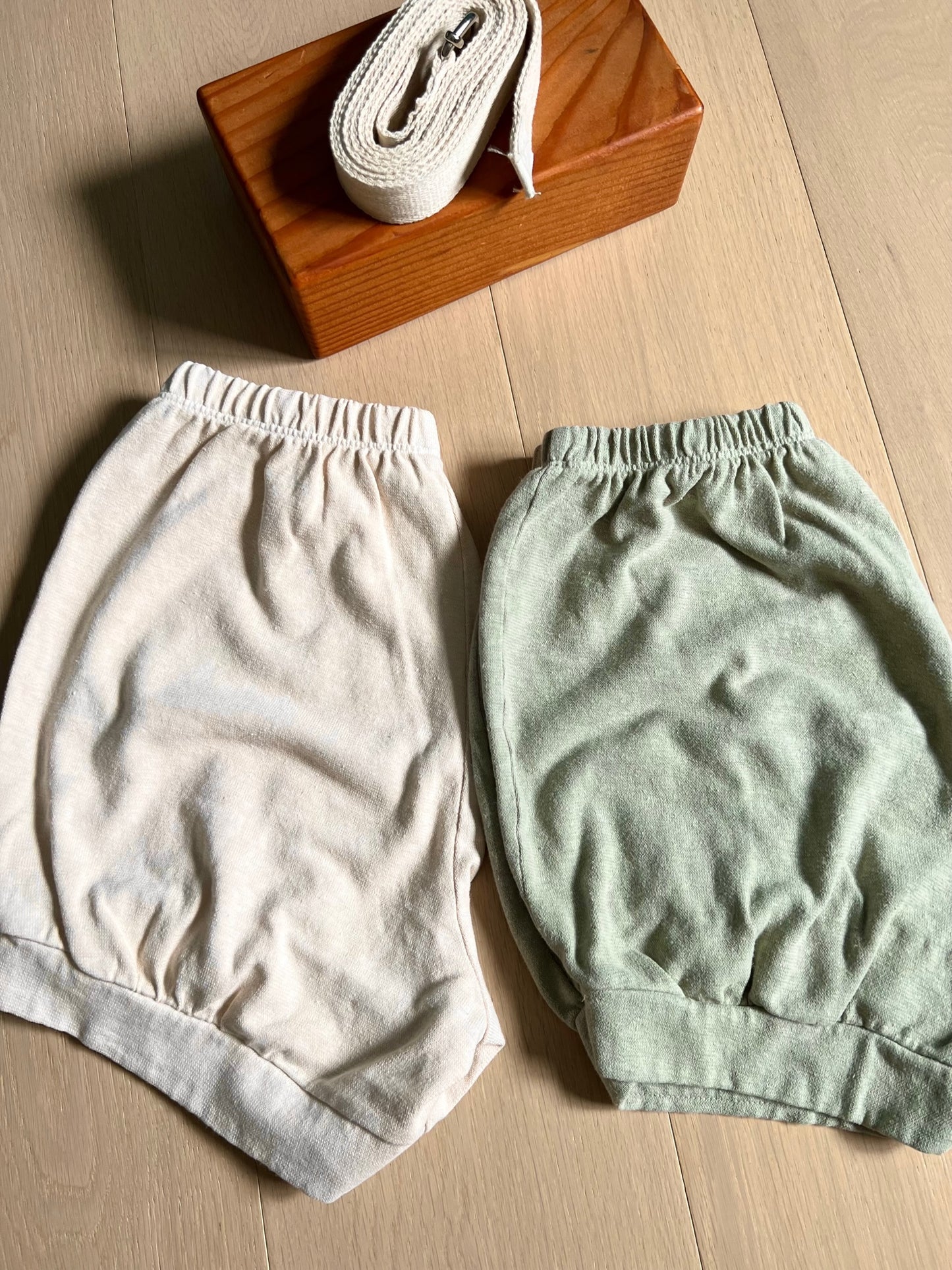 Classic Yoga Short in Hemp + Organic Cotton - Vanilla