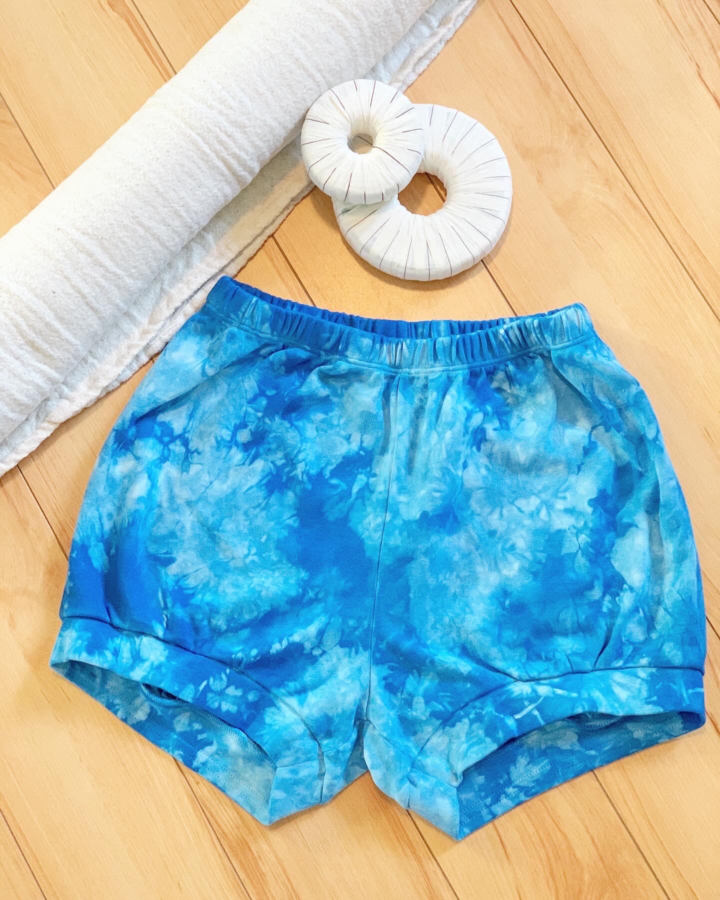 Tie Dye Cotton Yoga Short - Blue Cloud
