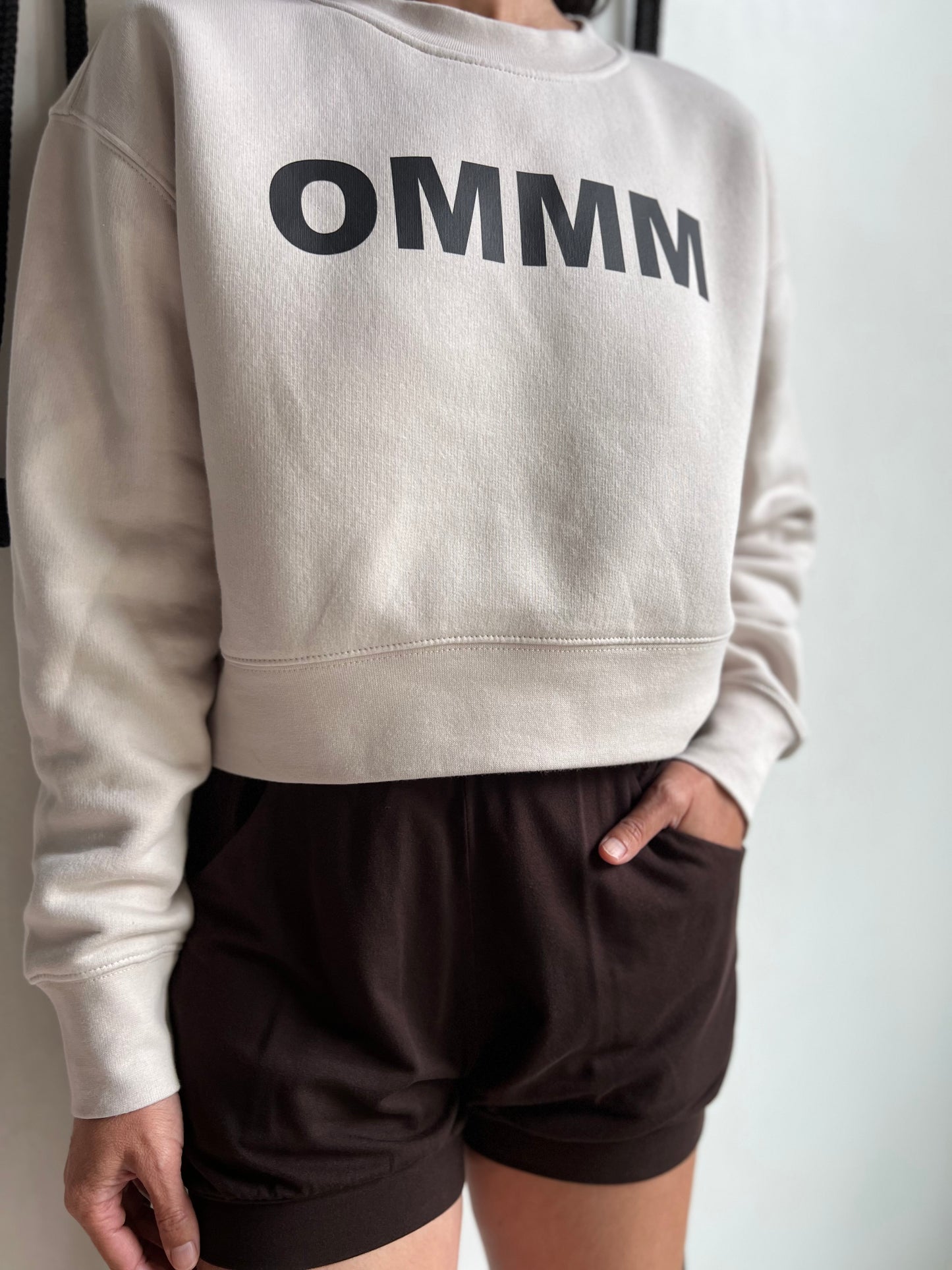 Pocket Yoga Shorts - Dark Chocolate (Refibra™ TENCEL™)