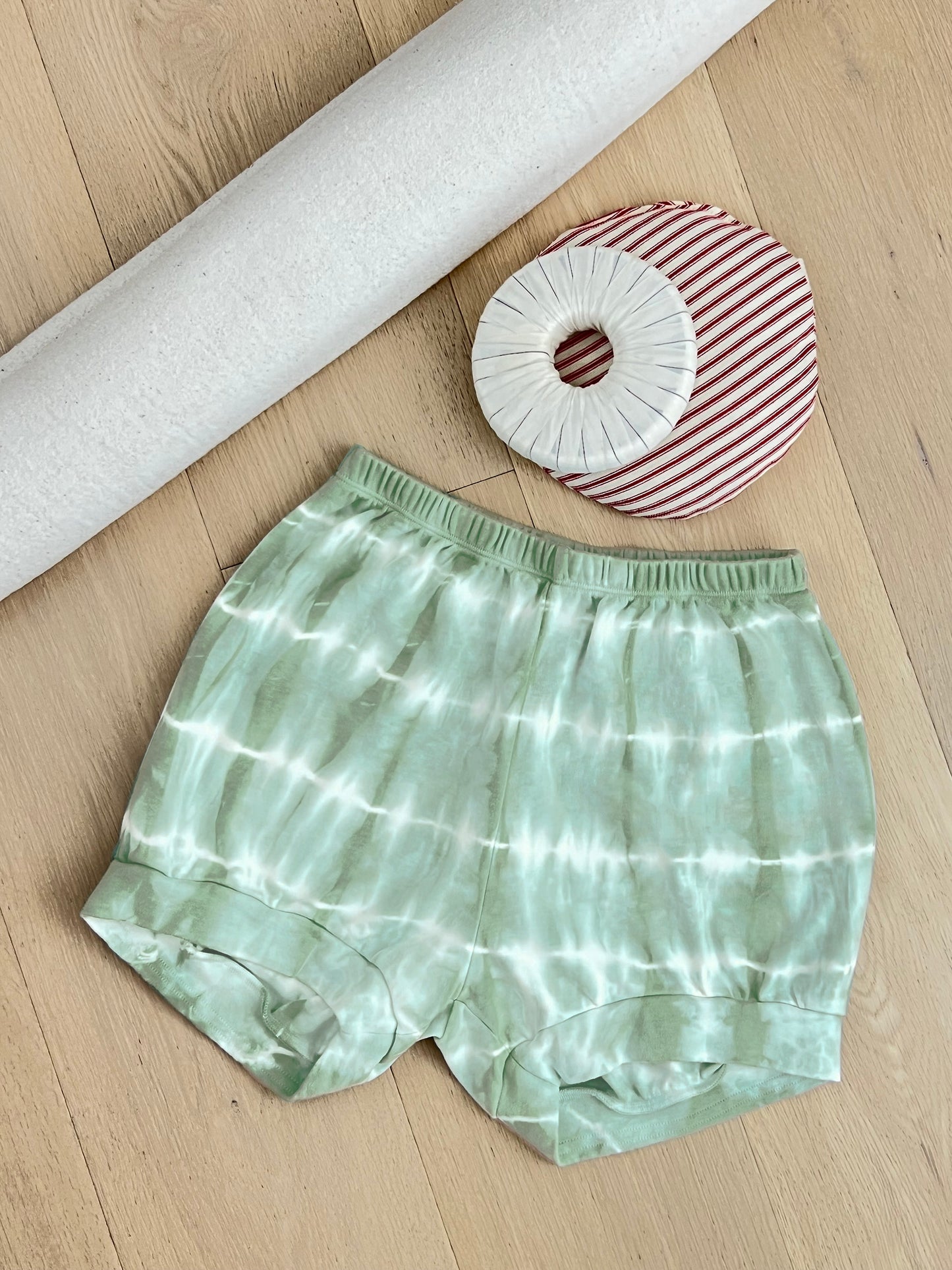 Tie Dye Cotton Yoga Short - Pool Stripes
