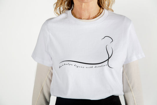 Sankalpa begins with devotion - Crewneck T-shirt