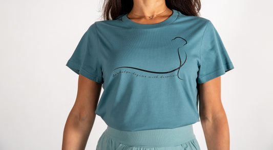 Sankalpa begins with devotion - Crewneck T-shirt