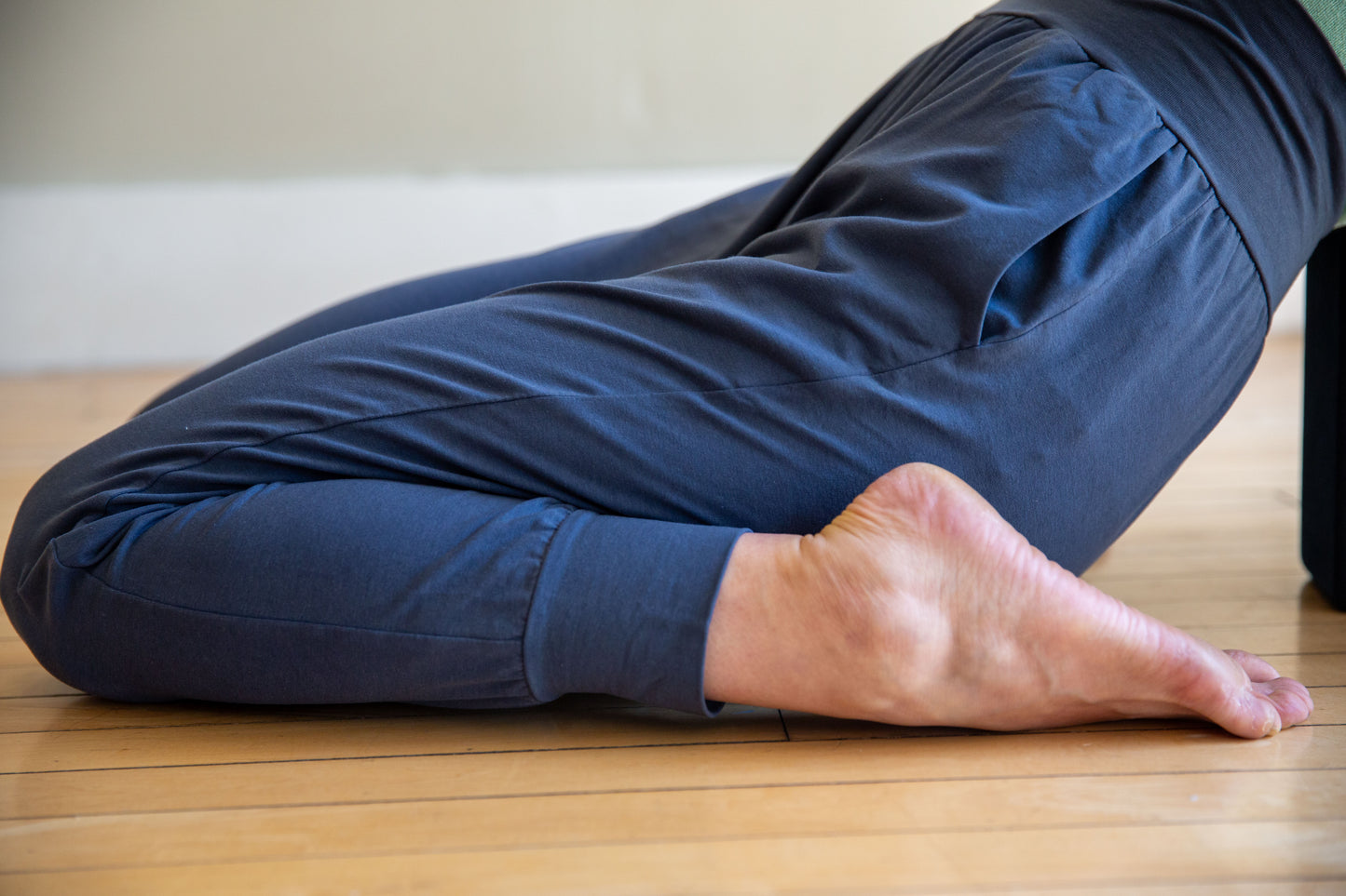 Studio Pant - Slate